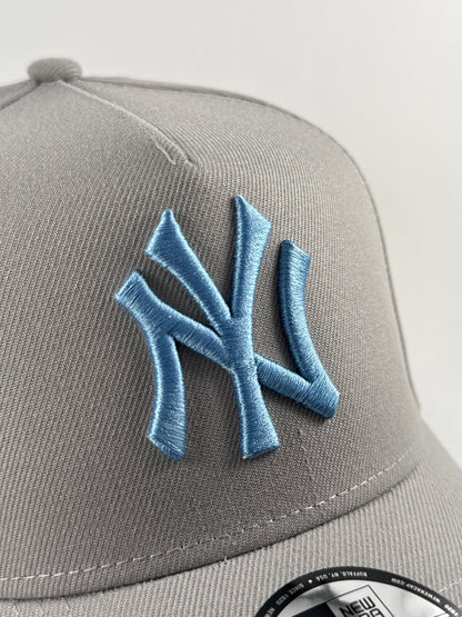 GORRA NEW ERA YANKEES “WORD SERIES” GRAY N BLUE