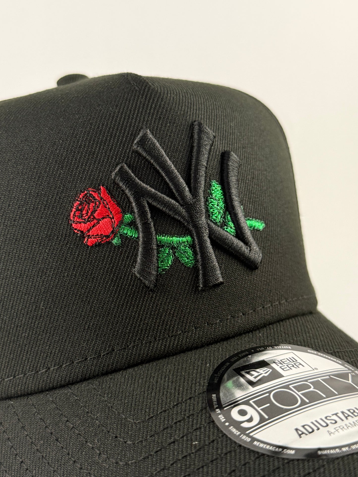 GORRA NEW ERA YANKEES ROSES EDITION
