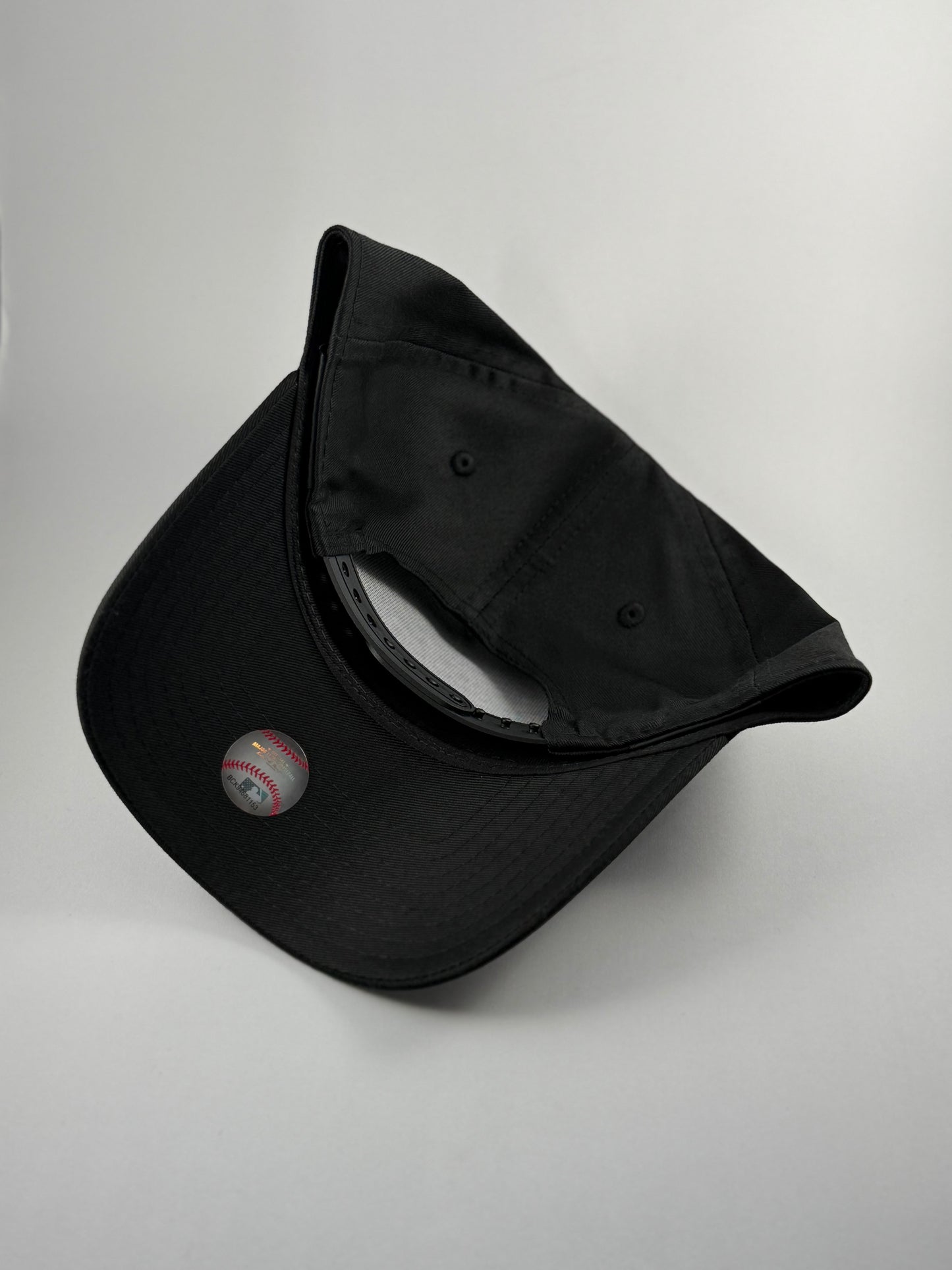 GORRA NEW ERA YANKEES LOGO METÁLICO