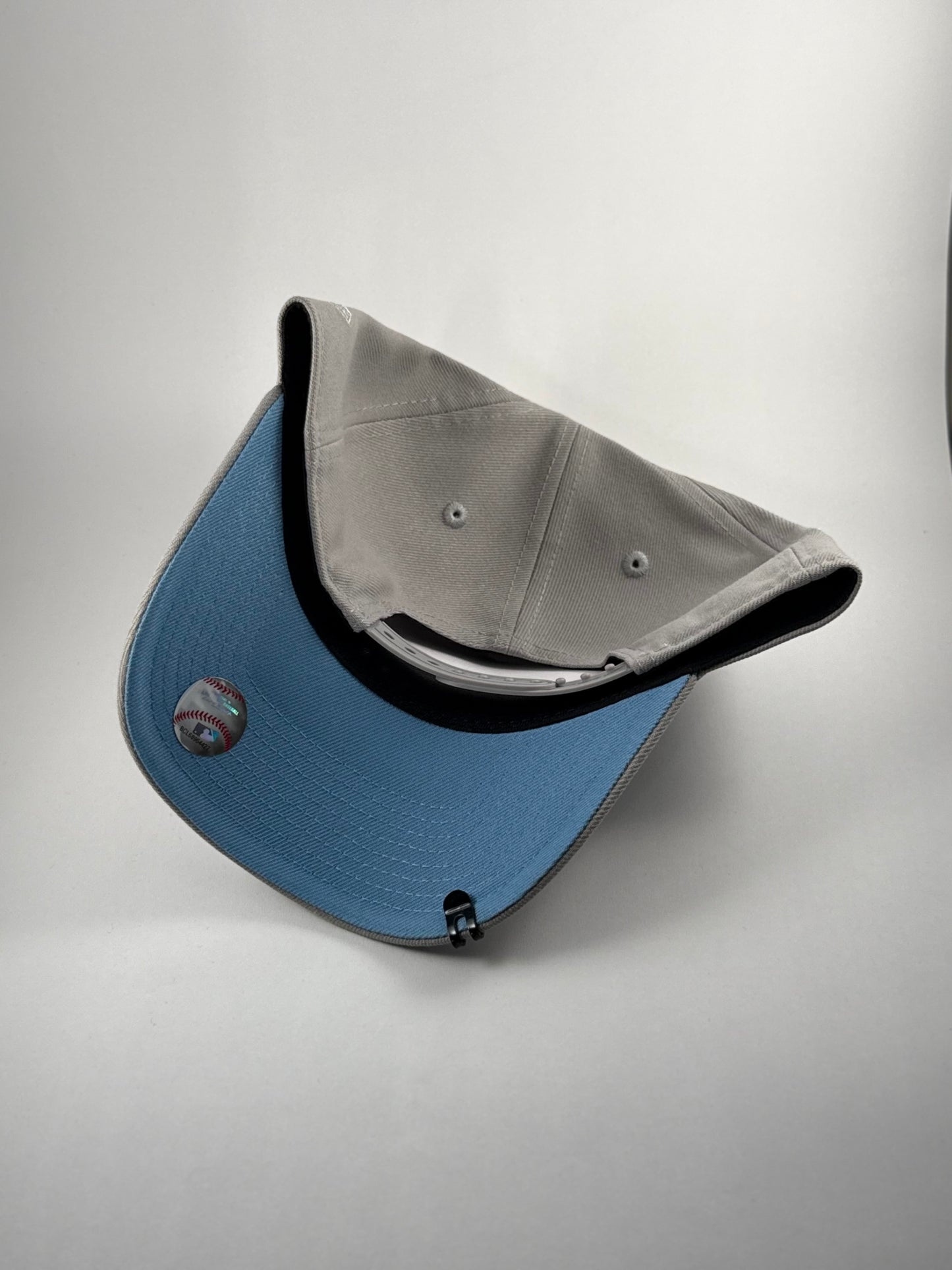 GORRA NEW ERA YANKEES “WORD SERIES” GRAY N BLUE