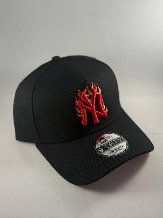 GORRA NEW ERA NEW YORK YANKEES 'FLAMES'