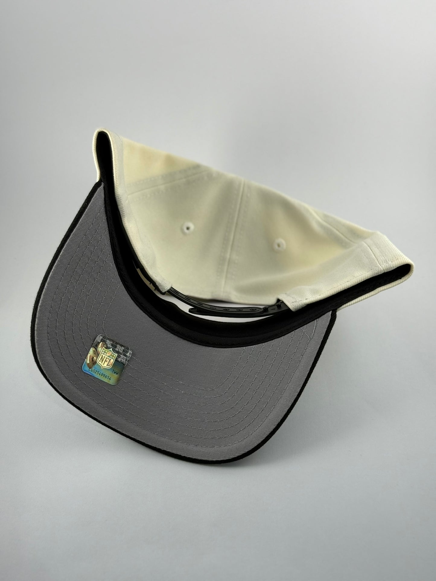 GORRA NEW ERA LAS VEGAS RAIDERS '50 ANNIVERSAY CHROME'