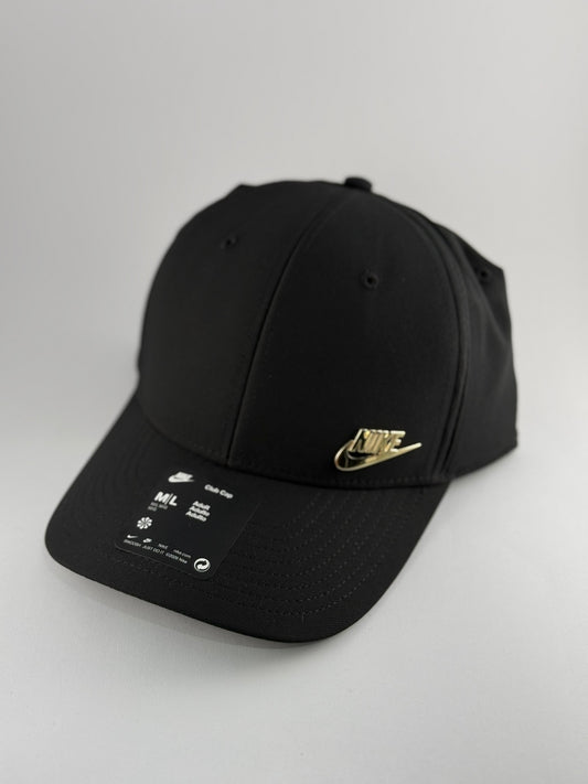 GORRA NIKE LOGO DORADO NEGRO EN POLIESTER